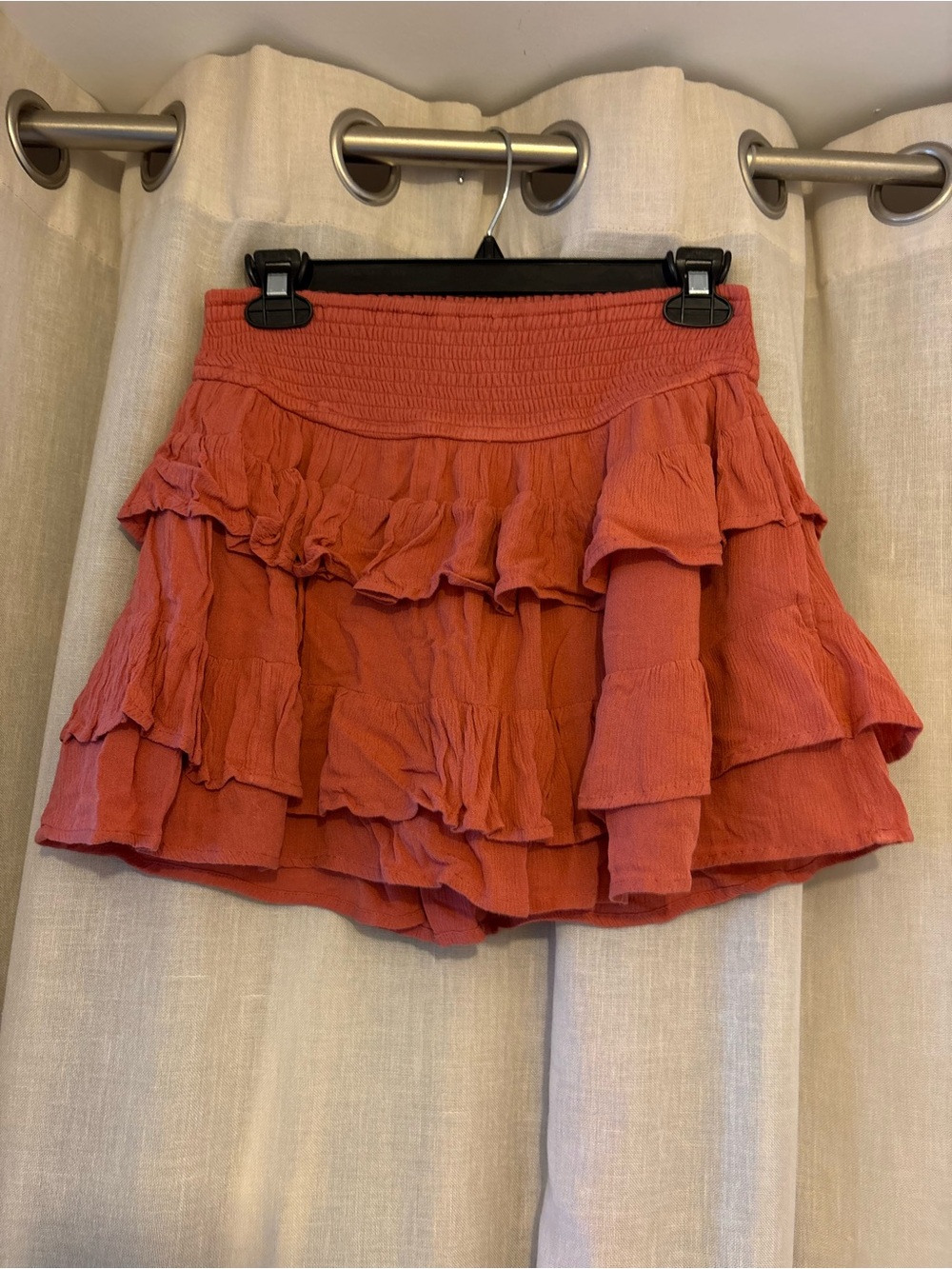 Hollister Ultra High-Rise Ruffled Mini Skort in Rust